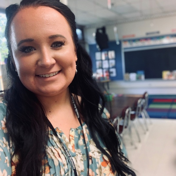 Meet your posher, Amy! - Picture 6 of 7